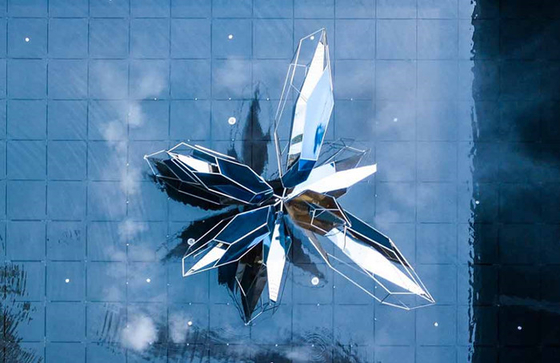 Decoratief het Metaalbeeldhouwwerk Eigentijds Modern Art Outdoor Sculpture van de hotelpool