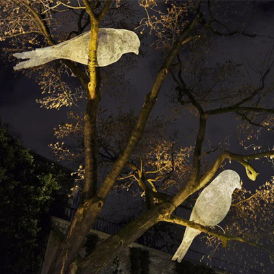 Van het de Vogelbeeldhouwwerk van het park Openluchtmetaal de Glasvezel Lichtgevend Staal Decoratief voor Bomen